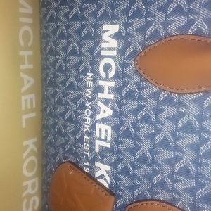 Michaelkors crossbody price firm